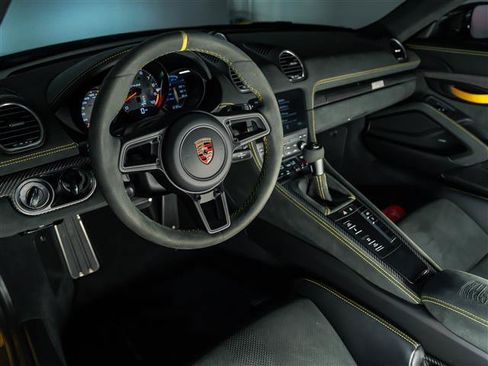 Used 2025 Porsche 718 Cayman GT4 RS RWD image 4