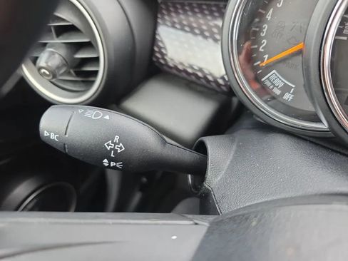 Used 2015 MINI Cooper S image 19