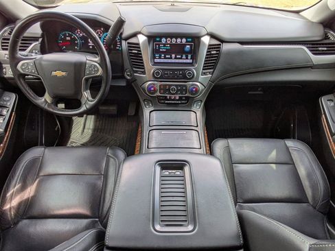 Used 2020 Chevrolet Tahoe Premier image 16