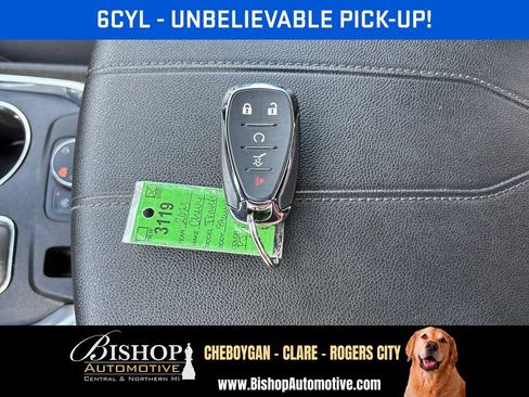 Used 2023 Chevrolet Traverse LT w/ LPO, Floor Liner Package AWD/4WD image 7