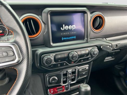 Certified 2023 Jeep Gladiator Mojave w/ Trailer Tow Package image 15