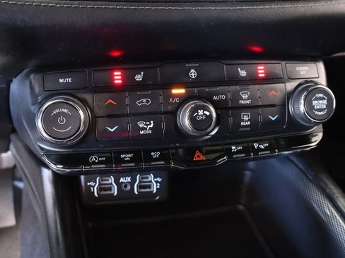 Used 2021 Dodge Durango GT image 8