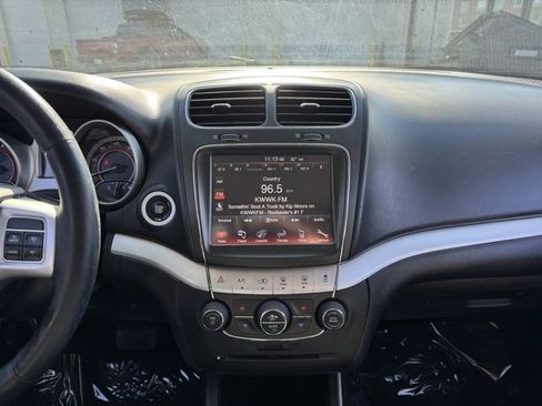 Used 2017 Dodge Journey GT w/ Driver Convenience Group image 2