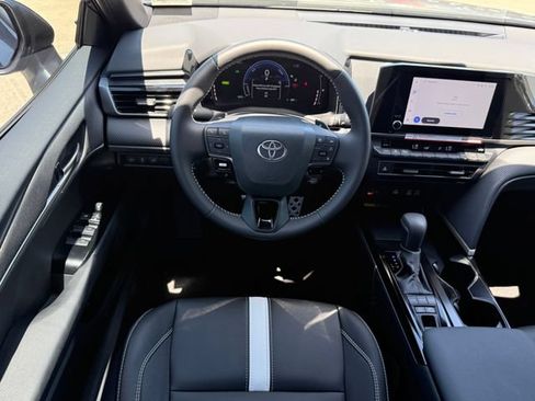 Used 2026 Toyota Camry SE w/ Convenience Package FWD image 24