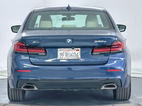 Used 2023 BMW 530e xDrive w/ Premium Package AWD/4WD image 7