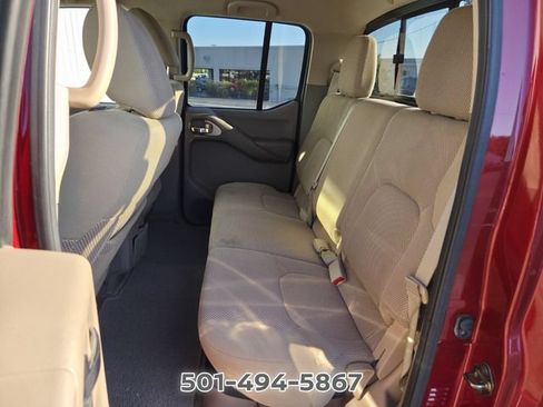 Used 2016 Nissan Frontier SV RWD image 9