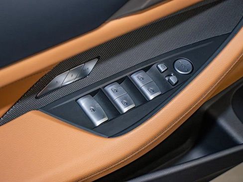 Used 2025 BMW 430i xDrive Convertible w/ M Sport Package image 17