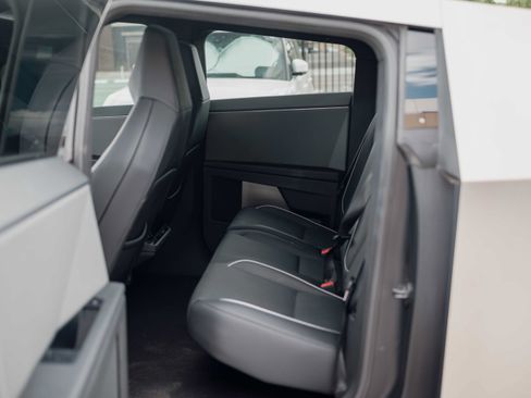 Used 2026 Tesla Cybertruck AWD Crew Cab image 11