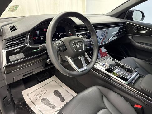 Used 2025 Audi Q8 Premium Plus image 22