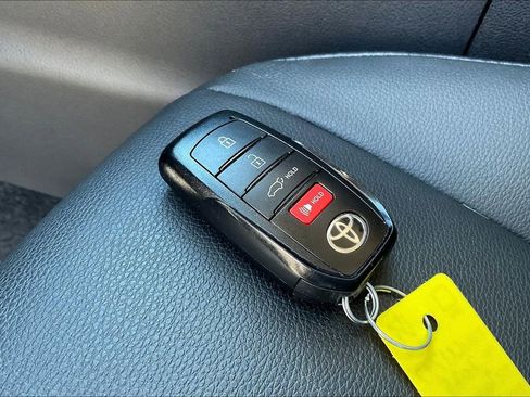 Used 2025 Toyota Grand Highlander AWD image 10