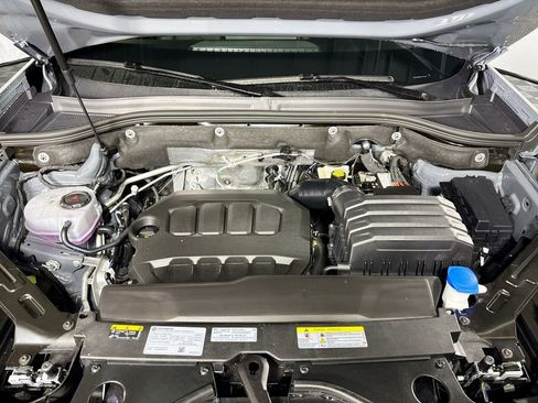 New 2026 Volkswagen Atlas Cross Sport SE image 22