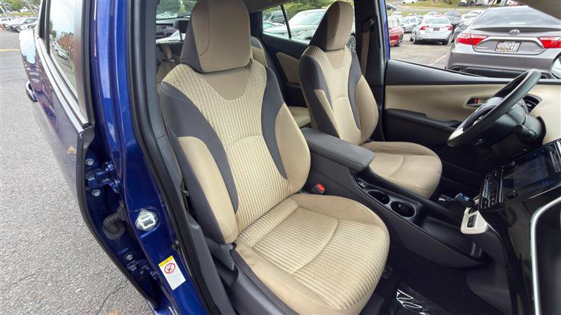 Used 2018 Toyota Prius Two w/ Prius Two Safety Plus Package FWD image 17