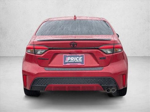 Used 2021 Toyota Corolla XSE image 6