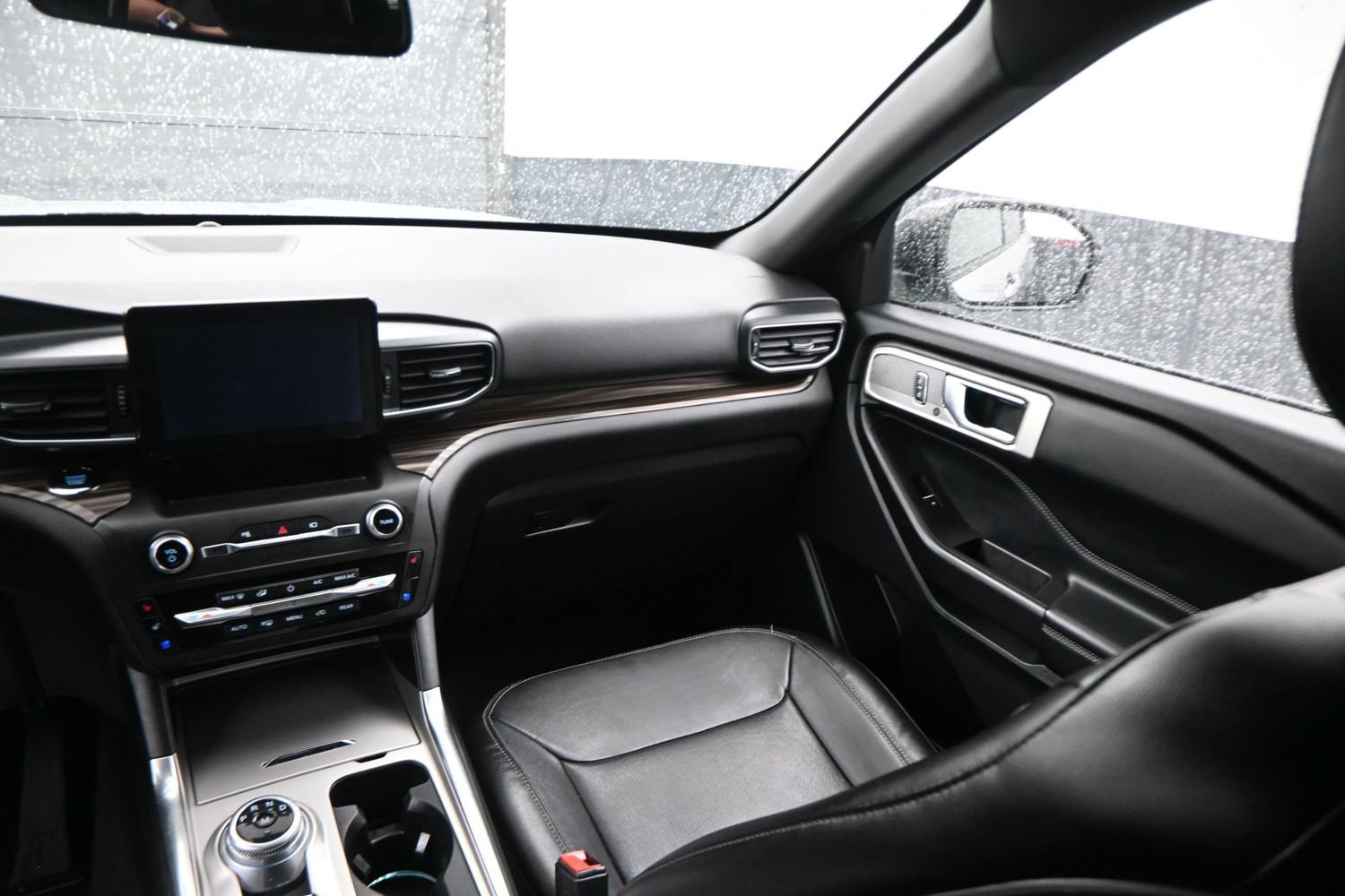 Certified 2020 Ford Explorer Limited AWD/4WD image 13