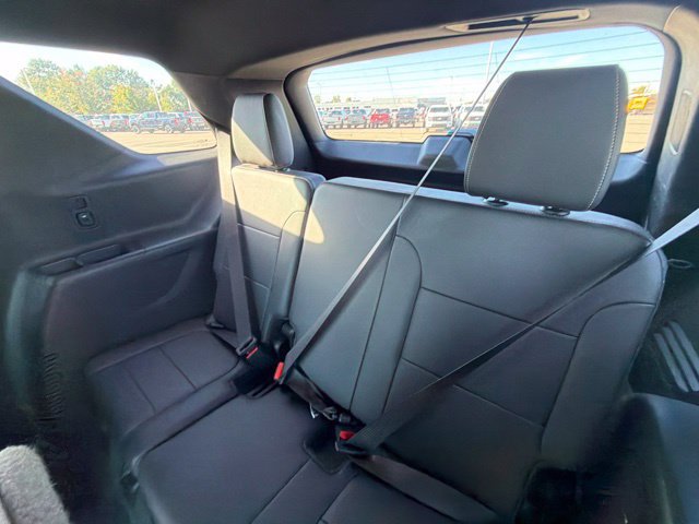 Used 2022 Chevrolet Traverse LT w/ LPO, Cargo Package AWD/4WD image 17