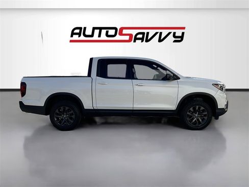 Used 2022 Honda Ridgeline Sport image 8