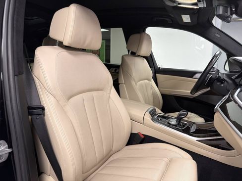 Used 2021 BMW X7 xDrive40i w/ Executive Package AWD/4WD image 12