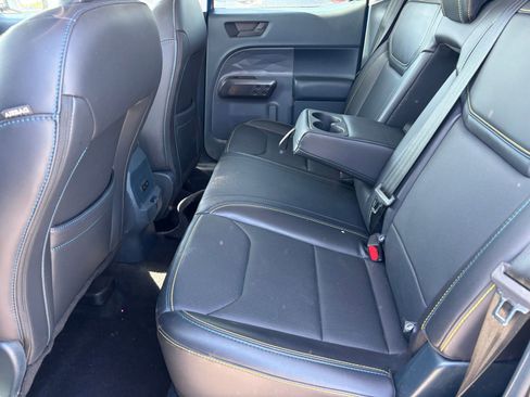 Used 2025 Ford Maverick Lobo AWD/4WD image 5