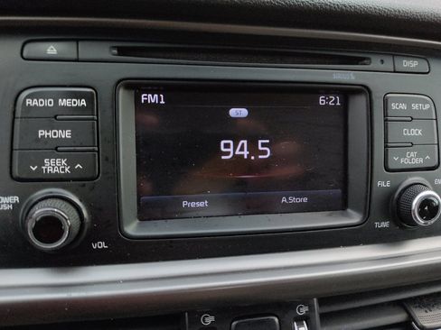 Used 2016 Kia Optima LX FWD image 25
