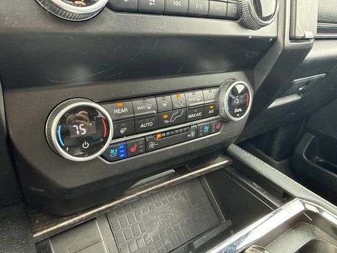 Used 2021 Ford Expedition Limited AWD/4WD image 17