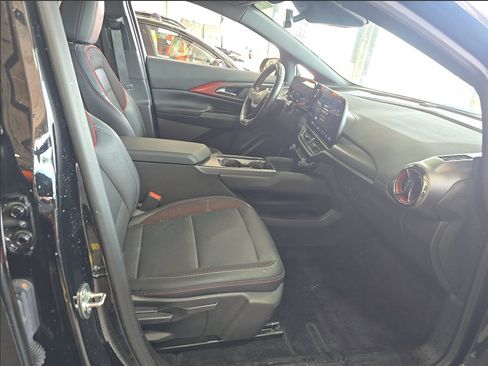 Used 2024 Chevrolet Equinox EV RS FWD image 18