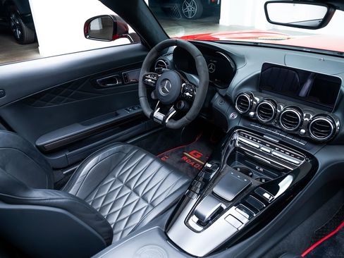 Used 2020 Mercedes-Benz AMG GT R image 14