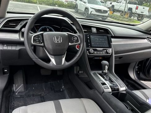 Used 2018 Honda Civic EX image 36