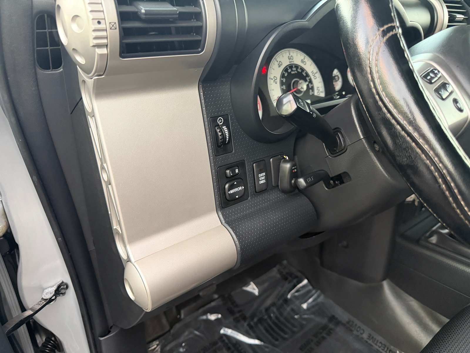 Used 2007 Toyota FJ Cruiser 4WD w/ Upgrade Pkg 1 image 21