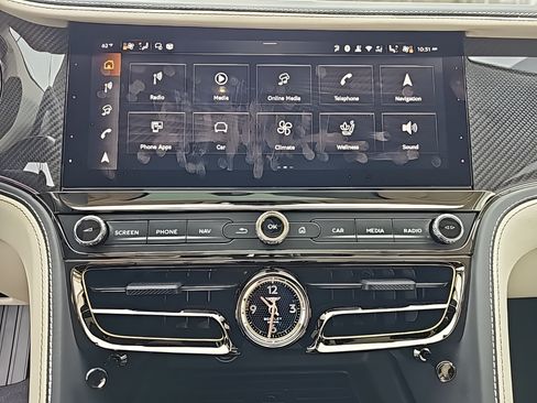 New 2025 Bentley Flying Spur Plug-In Hybrid AWD/4WD image 26