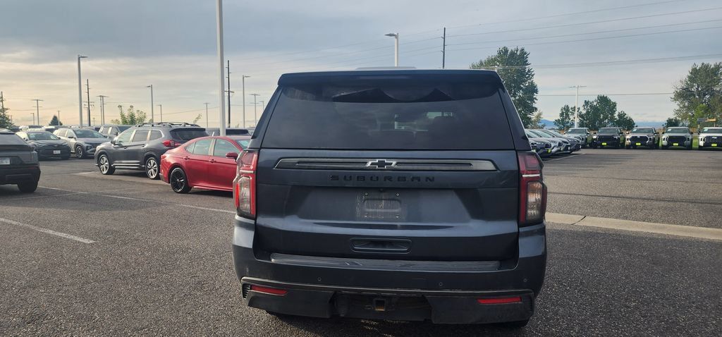 Used 2021 Chevrolet Suburban Z71 w/ Luxury Package AWD/4WD image 2