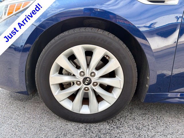 Used 2018 Kia Optima S w/ Panoramic Sunroof Package FWD image 10