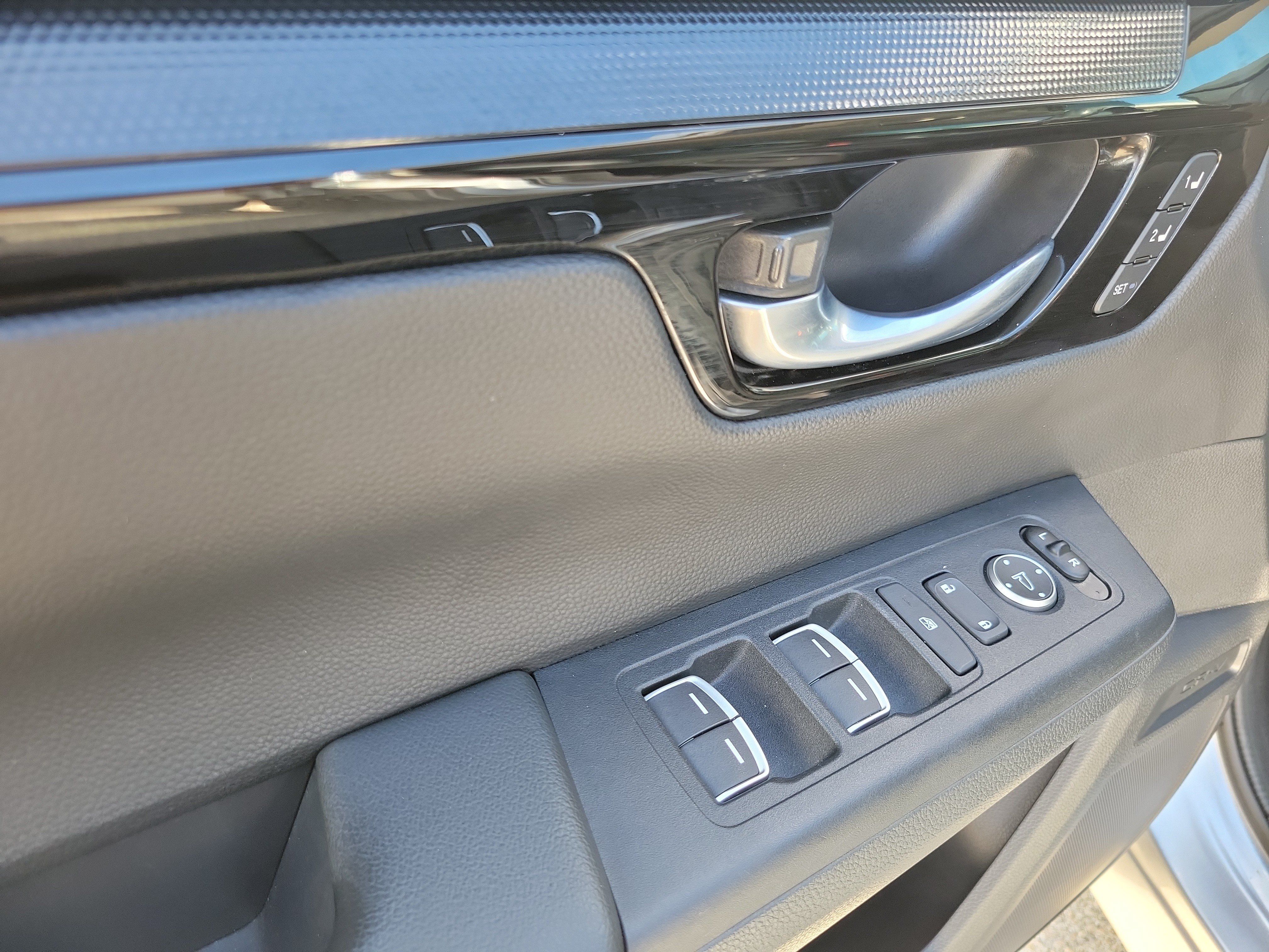 Used 2023 Honda CR-V EX-L image 22