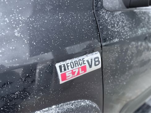 Used 2012 Toyota Tundra 4x4 CrewMax image 7