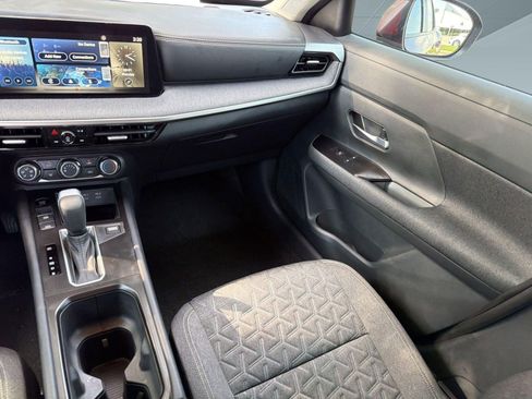 Used 2025 Nissan Kicks SV FWD image 28