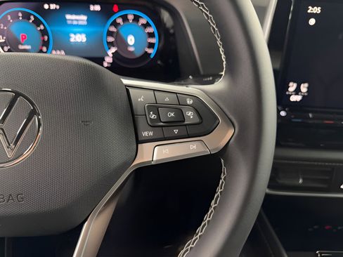 New 2026 Volkswagen Atlas Cross Sport SE image 13