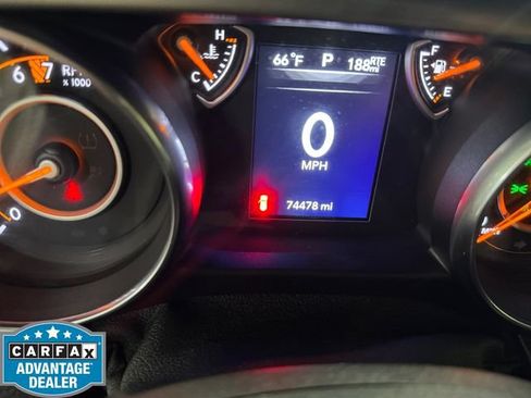 Used 2018 Jeep Wrangler Unlimited Sport S AWD/4WD image 2