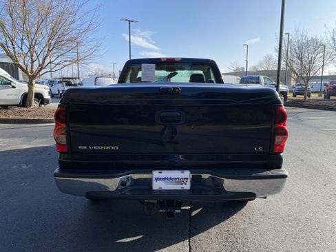 Used 2006 Chevrolet Silverado 1500 LS w/ Light Duty Power Package image 8