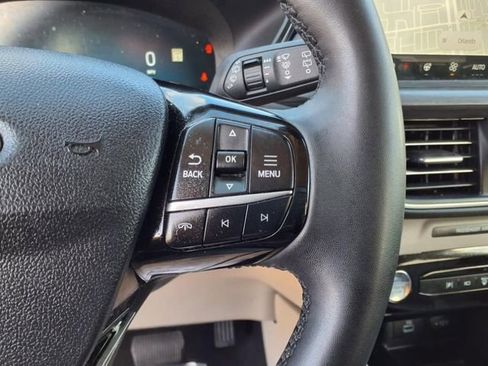 Certified 2023 Ford Escape SE w/ PHEV Premium Package image 26