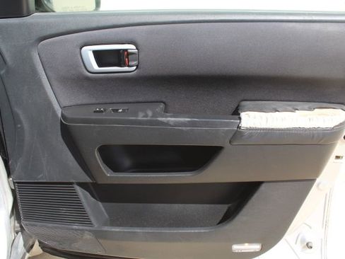 Used 2010 Honda Pilot LX image 18