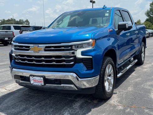 Used 2022 Chevrolet Silverado 1500 LTZ w/ LTZ Premium Package AWD/4WD image 8