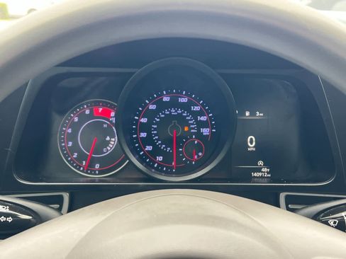 Used 2021 Hyundai Elantra SE image 22