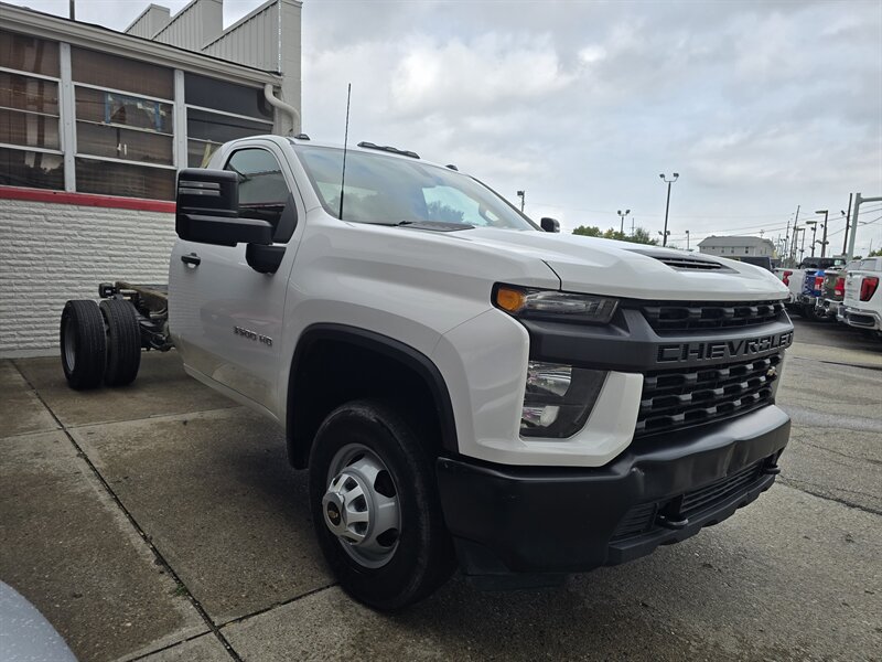 Used 2022 Chevrolet Silverado 3500 W/T w/ WT Convenience Package RWD image 3
