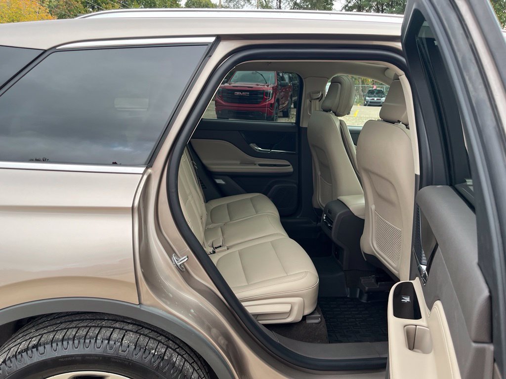 Used 2020 Lincoln Corsair AWD w/ Premium Package image 37