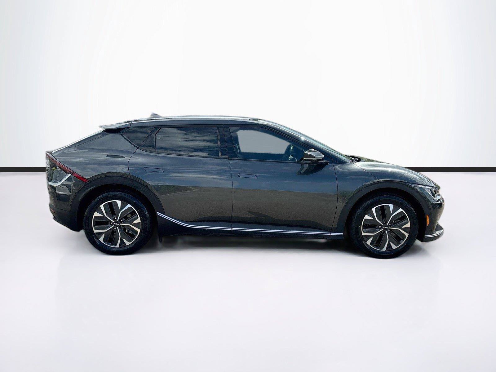 Used 2024 Kia EV6 Light RWD image 8