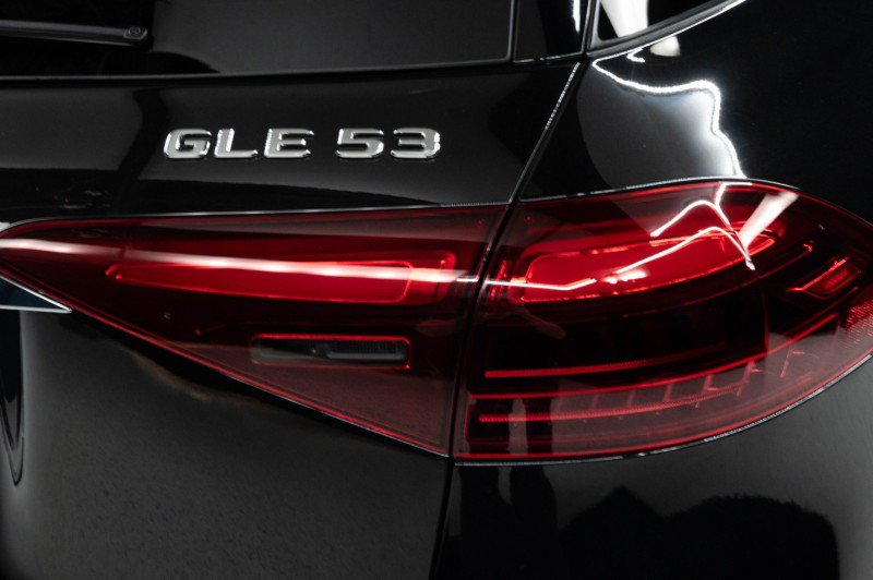 New 2026 Mercedes-Benz GLE 53 AMG 4MATIC image 9