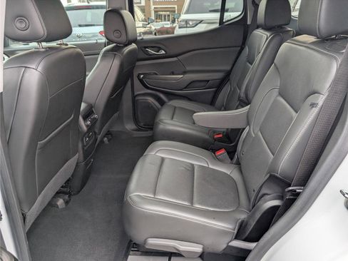Used 2023 GMC Acadia SLT image 15