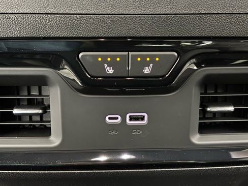 New 2026 GMC Sierra 1500 AT4 w/ AT4 Premium Package image 8