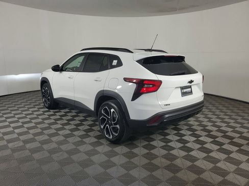 New 2026 Chevrolet Trax RS w/ Sunroof Package image 6