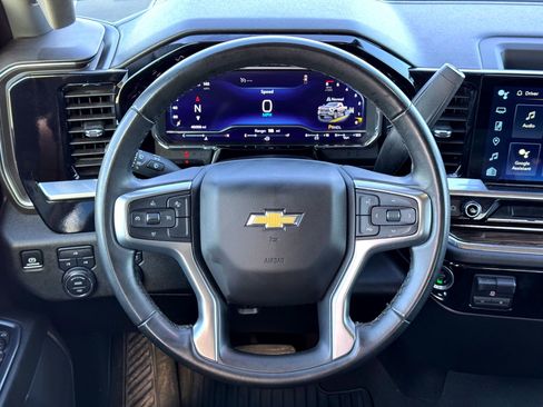 Used 2024 Chevrolet Silverado 2500 LT image 21