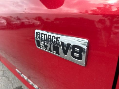 Used 2017 Toyota Tundra SR5 w/ TRD Off Road Package AWD/4WD image 6